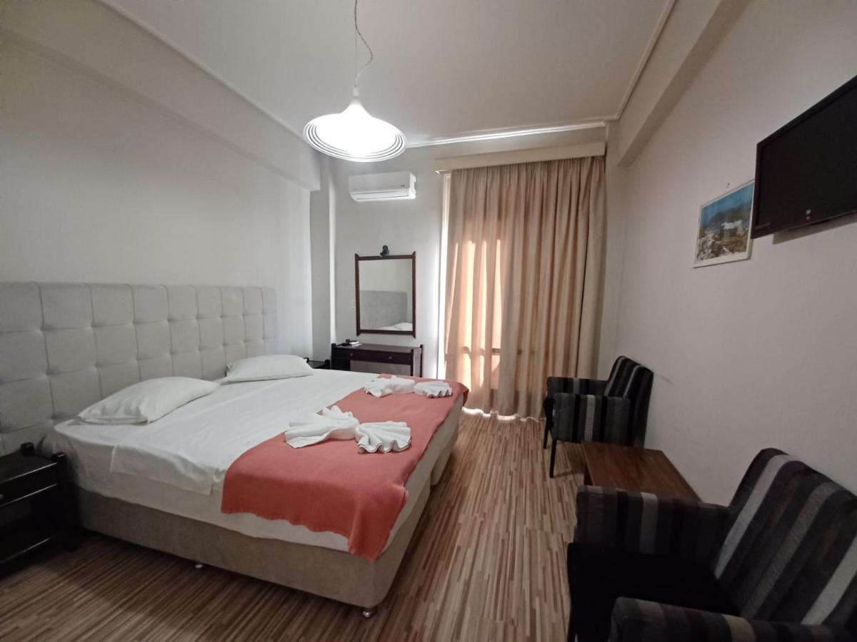 City Center Hotel Каламата Екстериор снимка