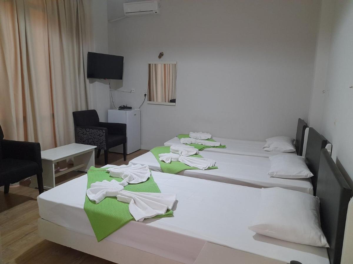 City Center Hotel Каламата Екстериор снимка