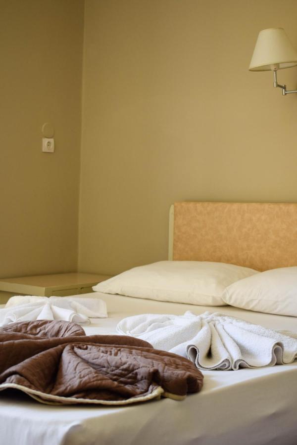 City Center Hotel Каламата Екстериор снимка